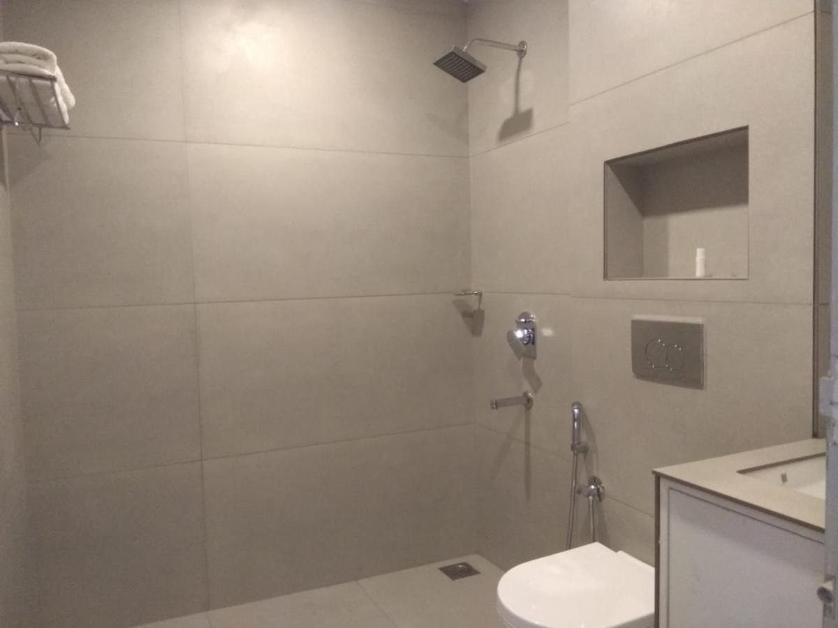 Windale Resorts Pooppara Esterno foto